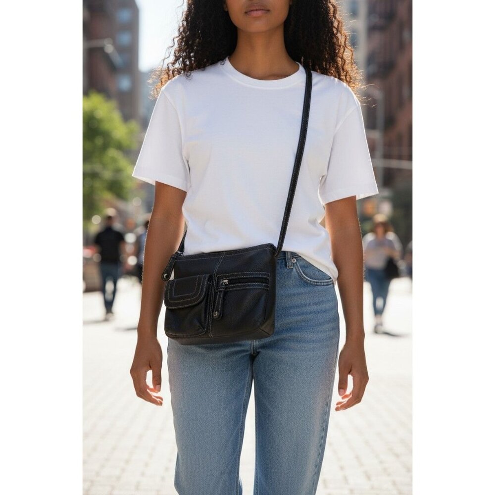 Tignanello Carson Black Leather Crossbody Bag With Multiple Pockets & Adjustable